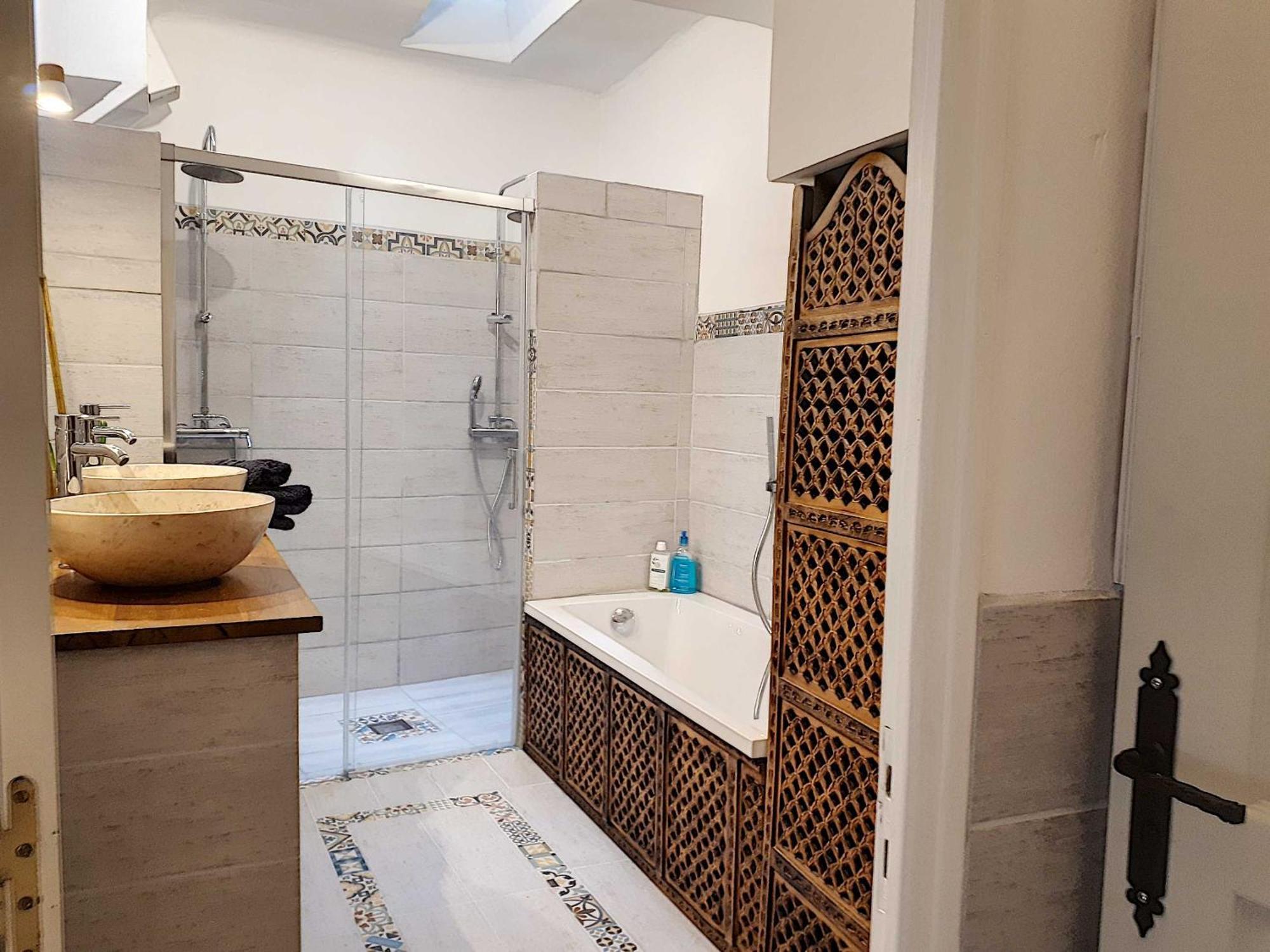 A Remy Centre Apartment *